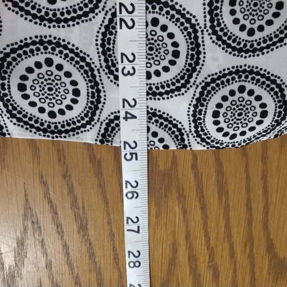 Loft Large Scoop Neck Front Flutter Sleeve Tiered Bottom Black/White Circles - Picture 7 of 10